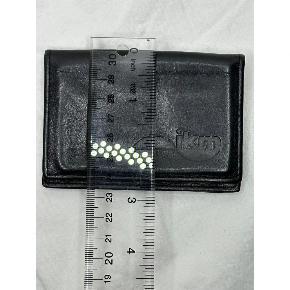 Levenger black leather credit card ikm logo embossed Small wallet